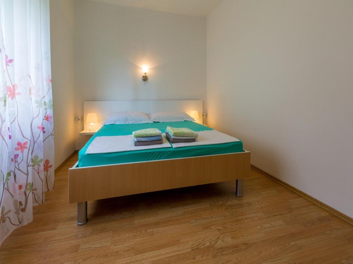 Apartment Mia Цриквеница Экстерьер фото